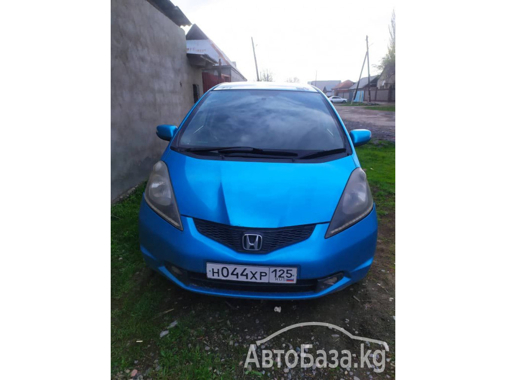 Honda Fit 2007 года за 550 000 сом