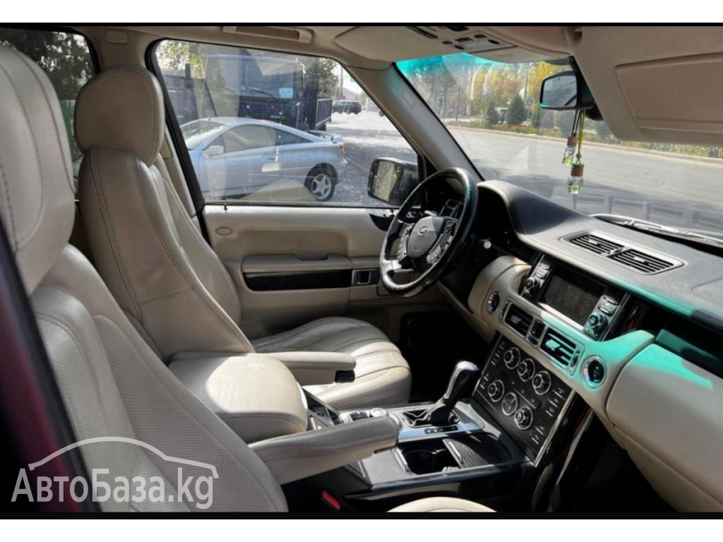 Land Rover Range Rover 2009 года за ~965 000 сом