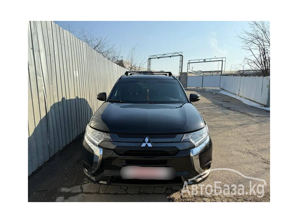 Mitsubishi Outlander 2017 года за 23 500$