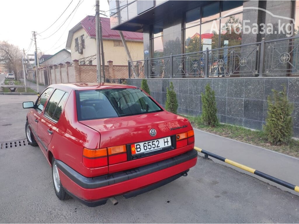 Volkswagen Vento 1994 года за 396 000 сом