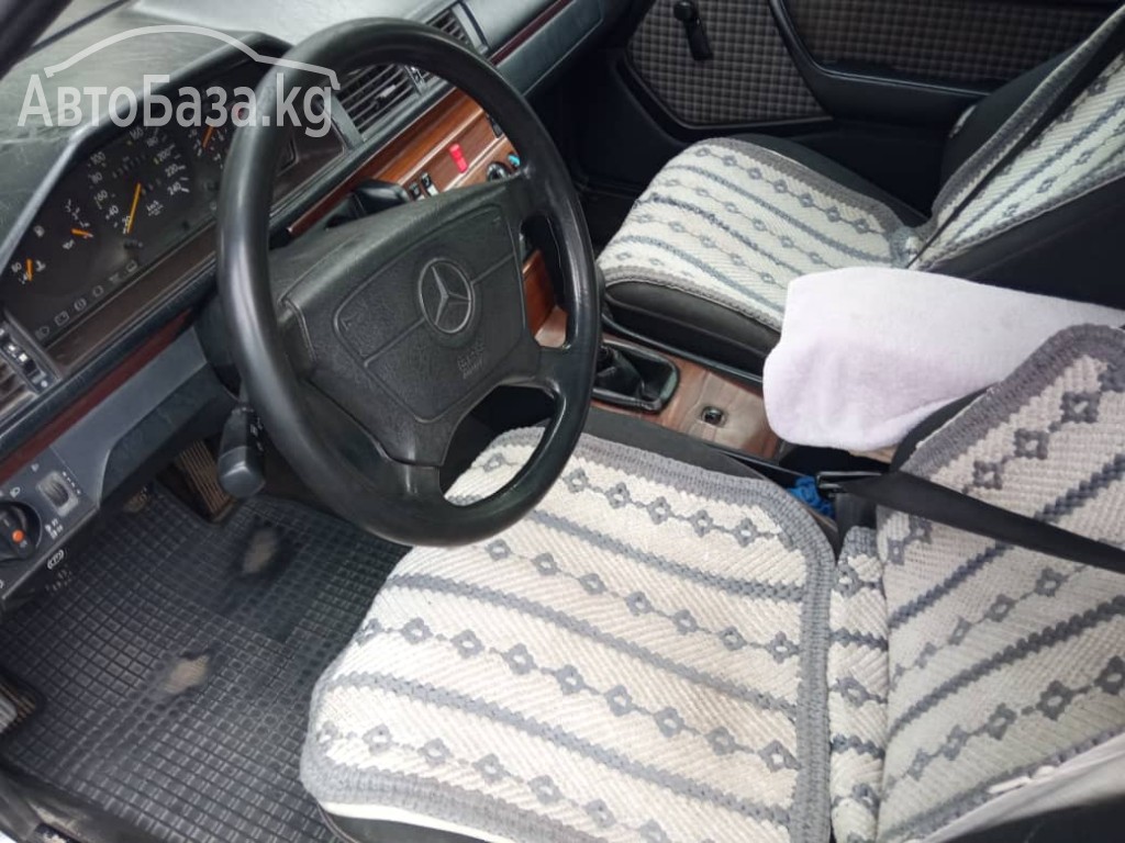 Mercedes-Benz E-Класс 1994 года за ~309 800 сом