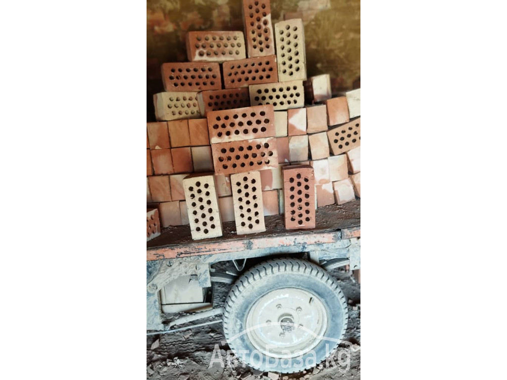 Кирпич, жжёный кирпич. Пустотелый, дырчатый, глиняный, керамический.