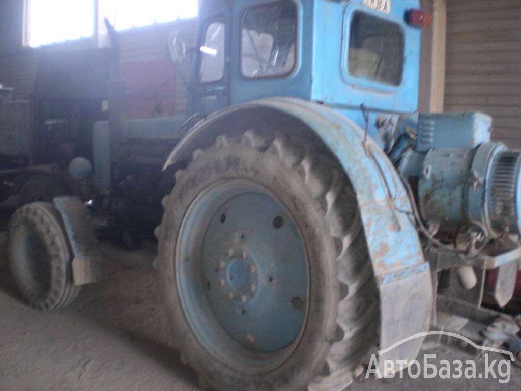 Трактор ЮМЗ Т-40 с сварочным аппаратом 