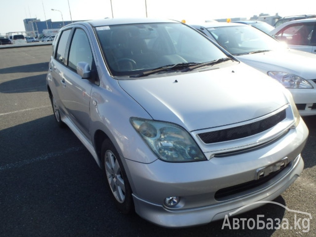 Toyota Ist 2003 года за ~495 500 руб.