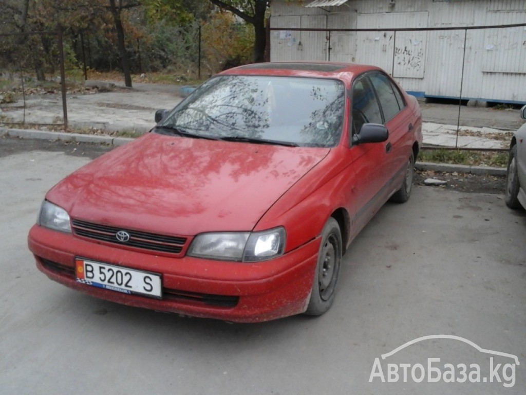 Toyota Carina 1995 года за 120 000 сом