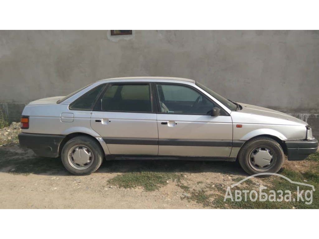 Volkswagen Passat 1991 года за 110 000 сом