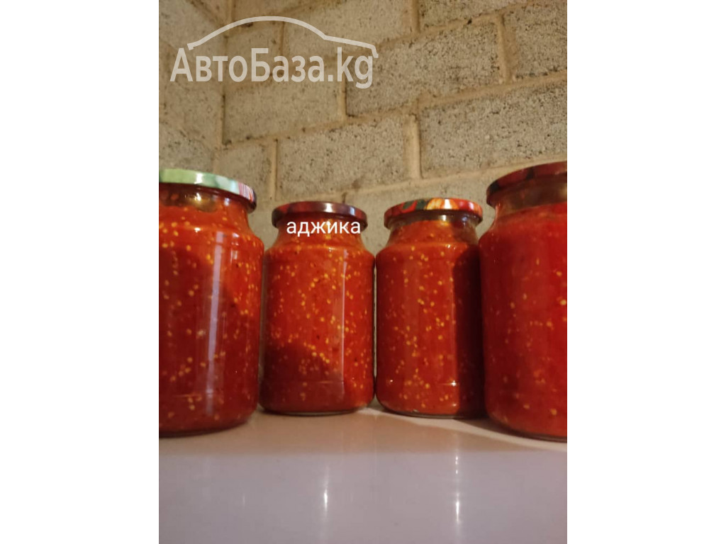 Маринованные огурчики, помидоры, ассорти 