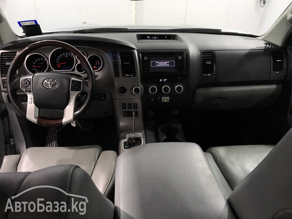 Toyota Sequoia 2014 года за ~2 758 700 сом