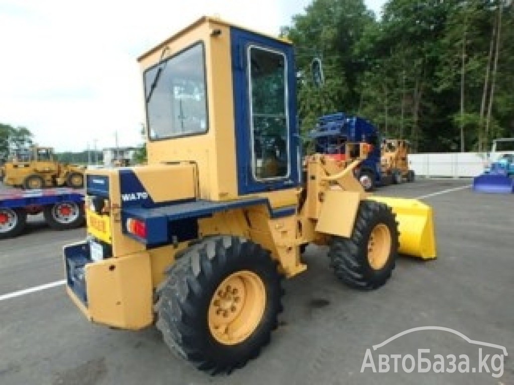 Погрузчик Komatsu WA70-1