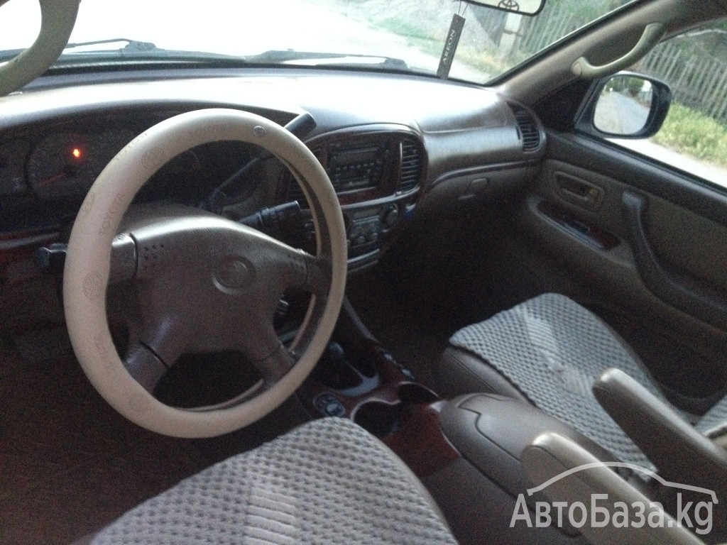 Toyota Sequoia 2001 года за ~827 600 сом