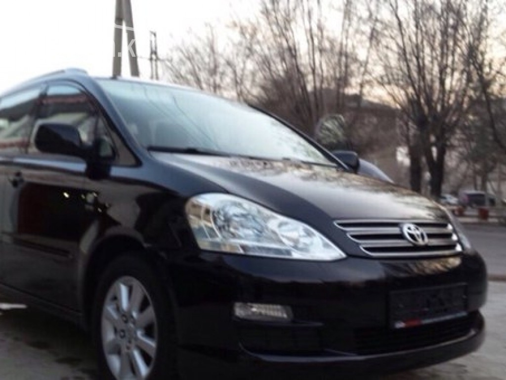 Toyota Avensis Verso 2005 года за ~833 400 сом