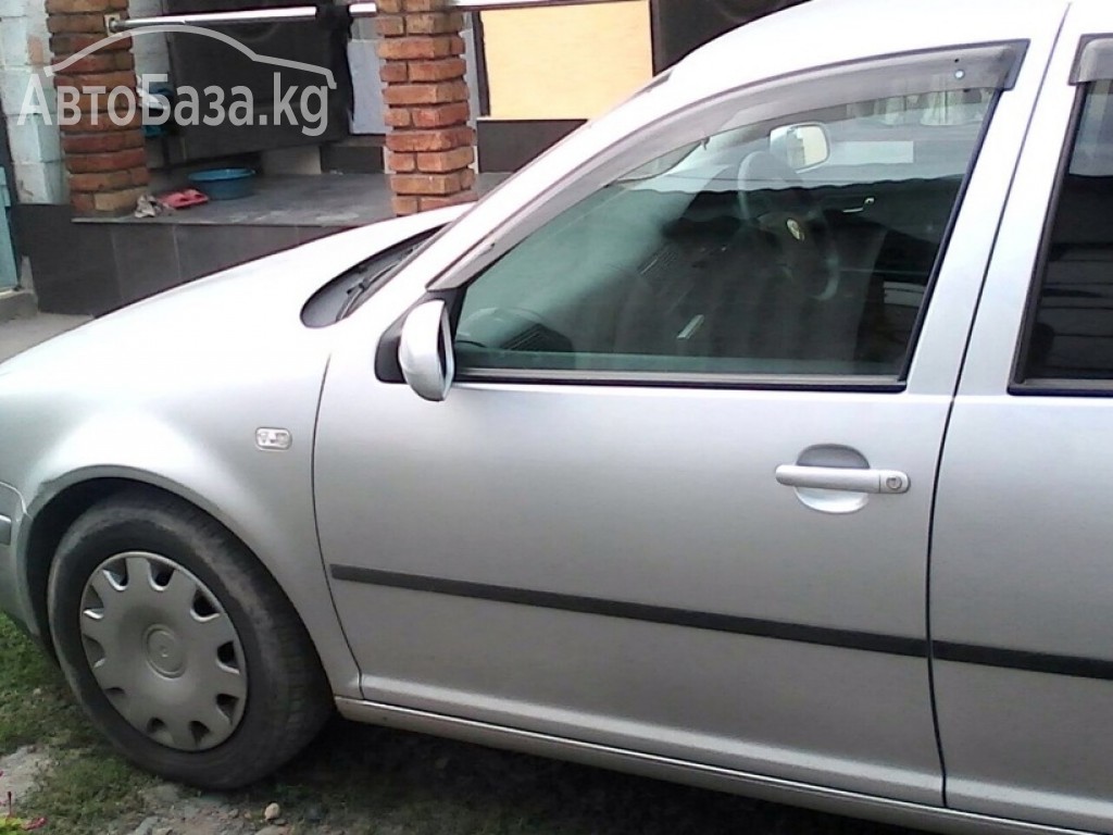 Volkswagen Golf 2003 года за ~327 600 сом