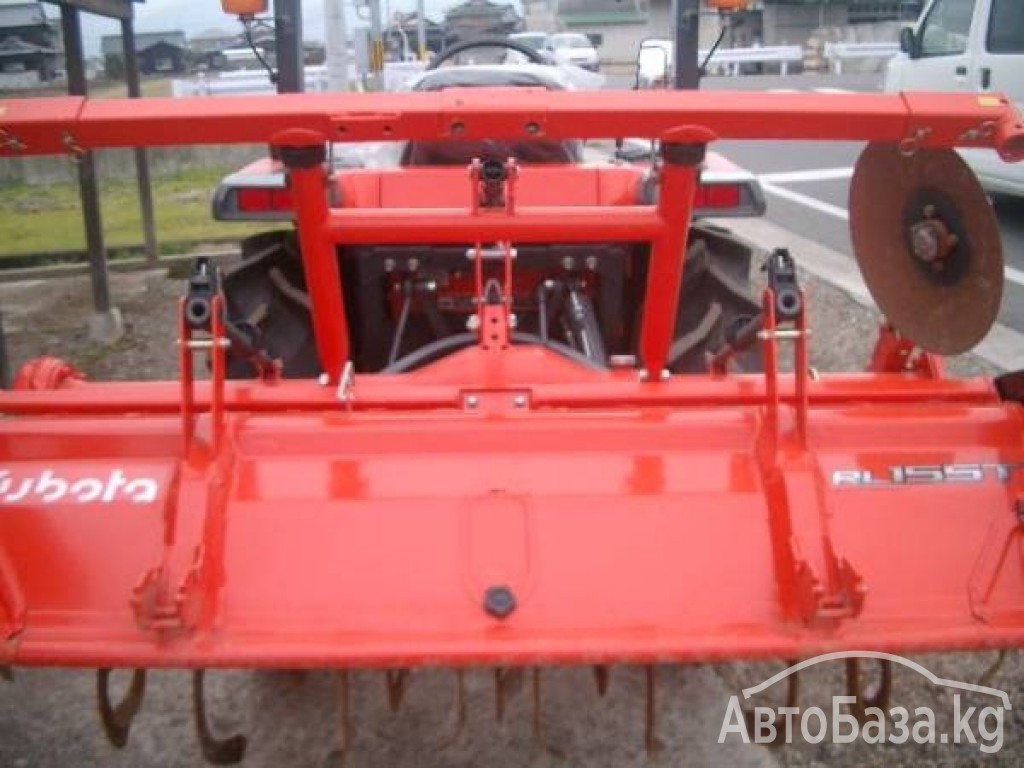 Трактор Kubota 