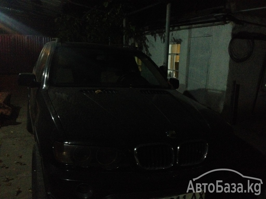 BMW X5 2001 года за 12 000$