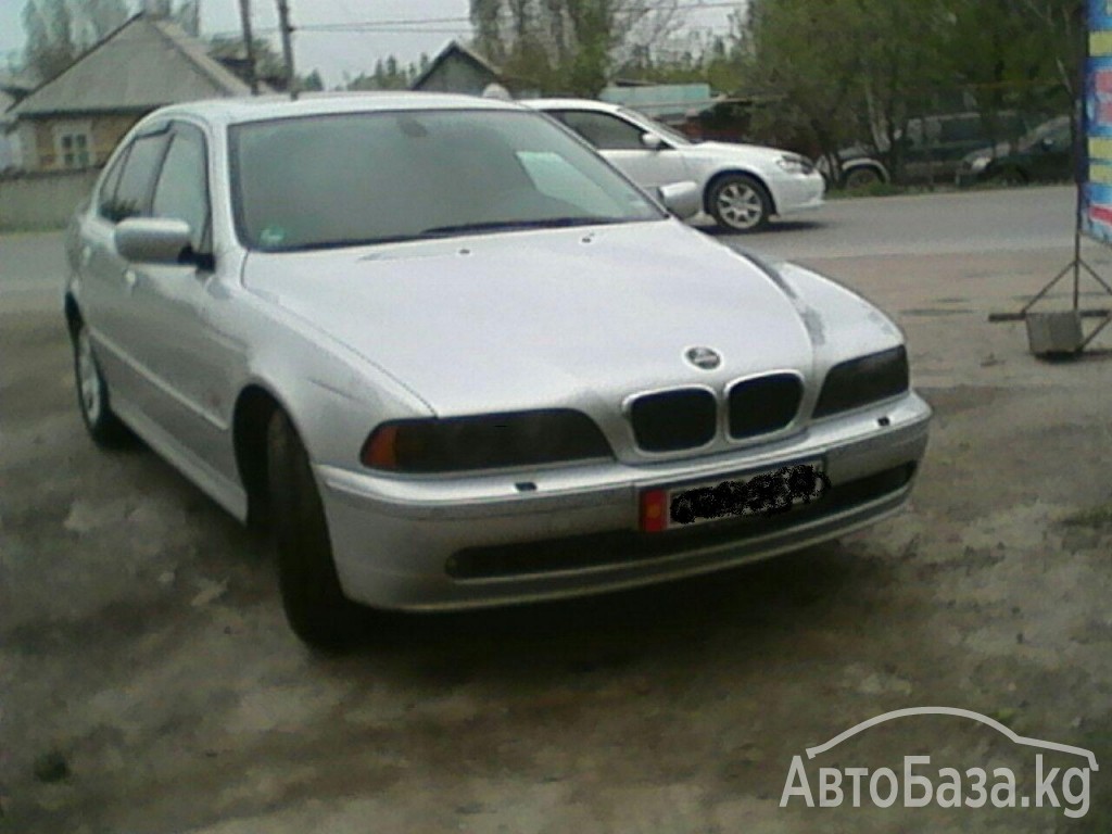 BMW 5 серия 2003 года за 280 000 сом