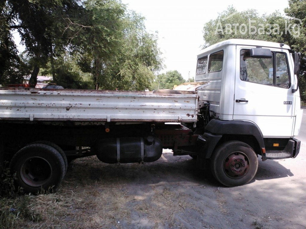 Самосвал Mercedes-Benz 814