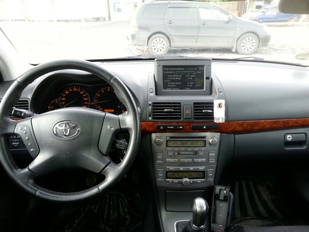 Toyota Avensis 2003 года за ~690 300 сом