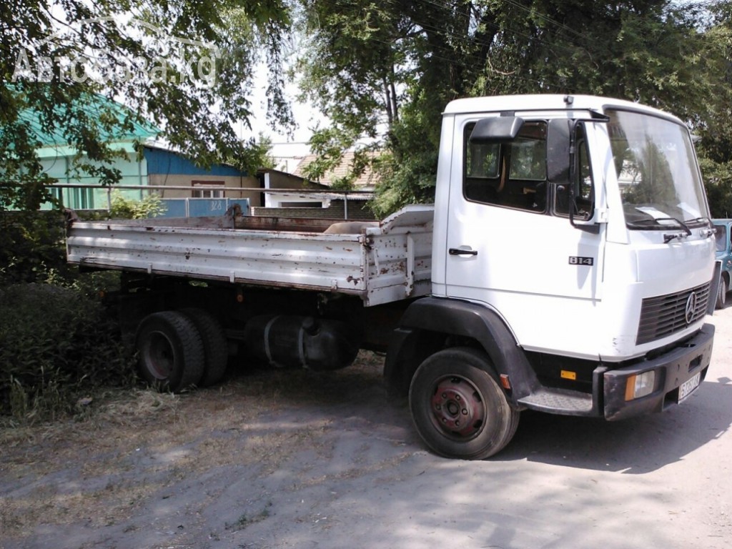 Самосвал Mercedes-Benz 814