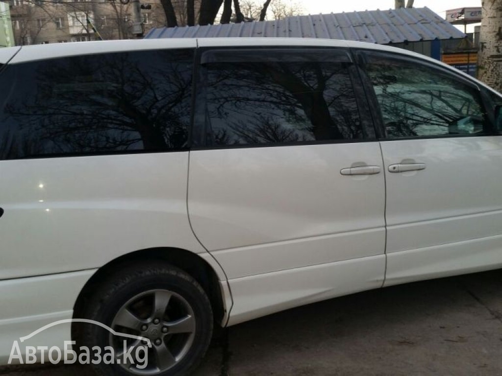 Toyota Estima 2002 года за 300 000 сом