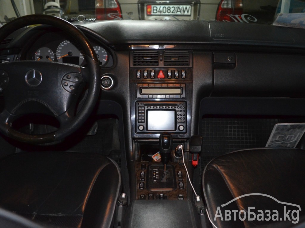 Mercedes-Benz E-Класс 2001 года за ~818 200 руб.