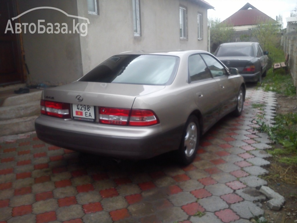 Lexus ES 2000 года за ~162 400 сом