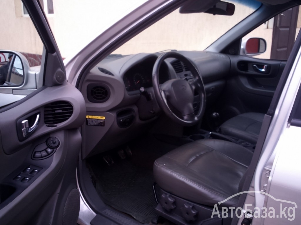 Hyundai Santa Fe 2003 года за ~663 800 сом