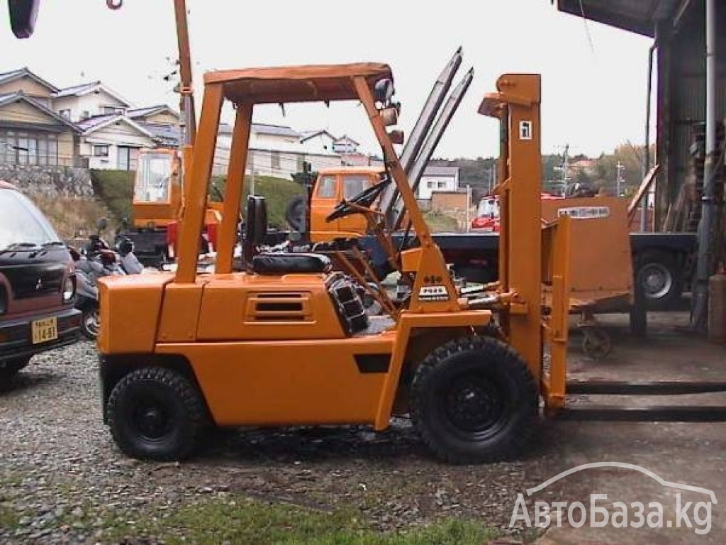 Погрузчик Komatsu FG25-7