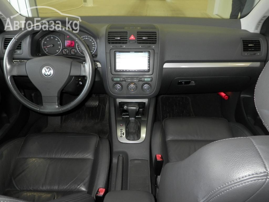 Volkswagen Golf 2004 года за ~550 900 сом