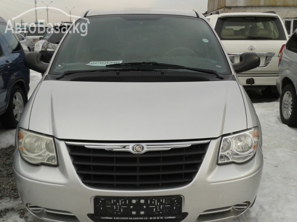 Chrysler Grand Voyager 2005 года за ~1 163 800 сом