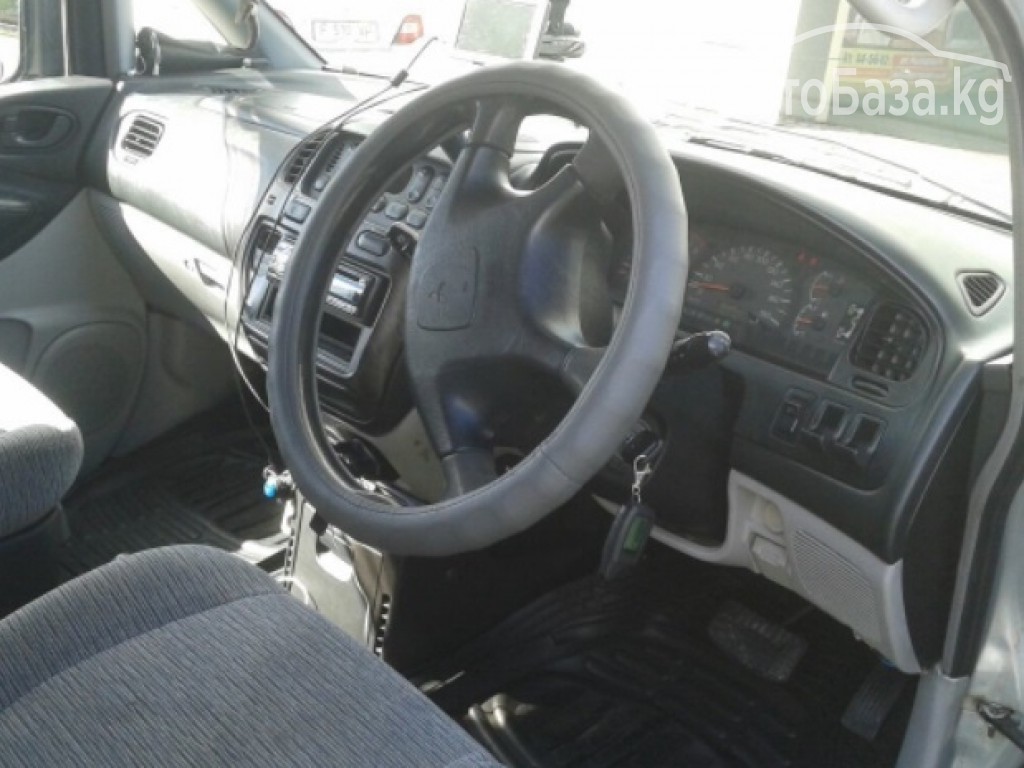 Mitsubishi Delica 2002 года за ~586 300 сом