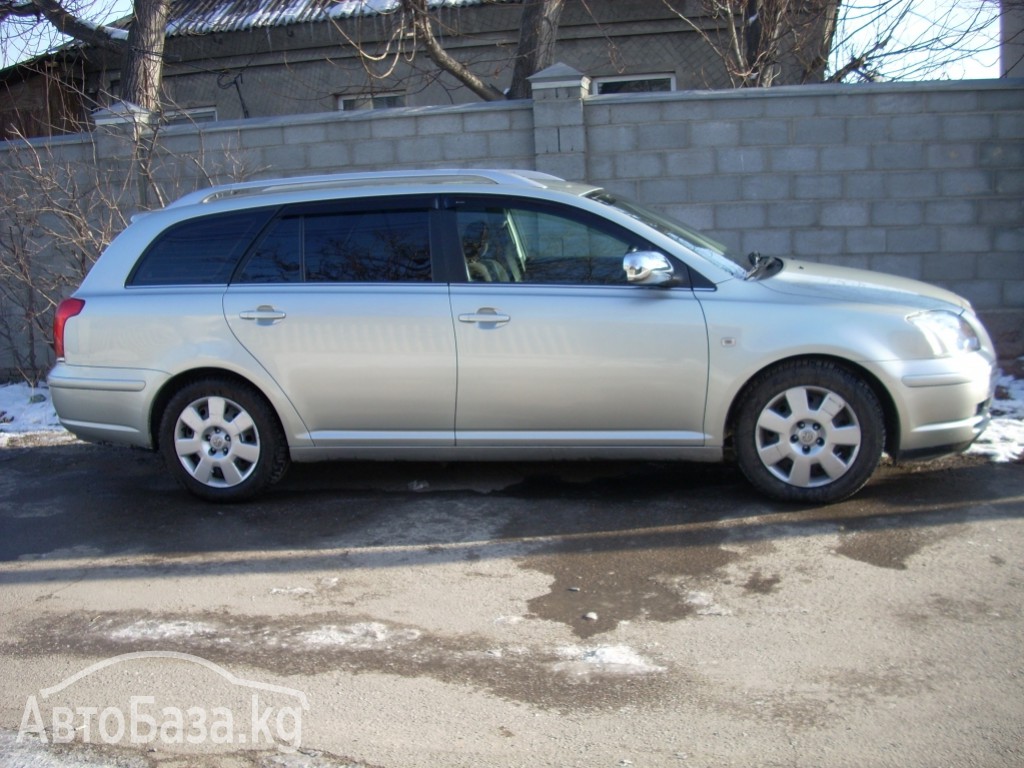 Toyota Avensis 2005 года за ~741 400 сом