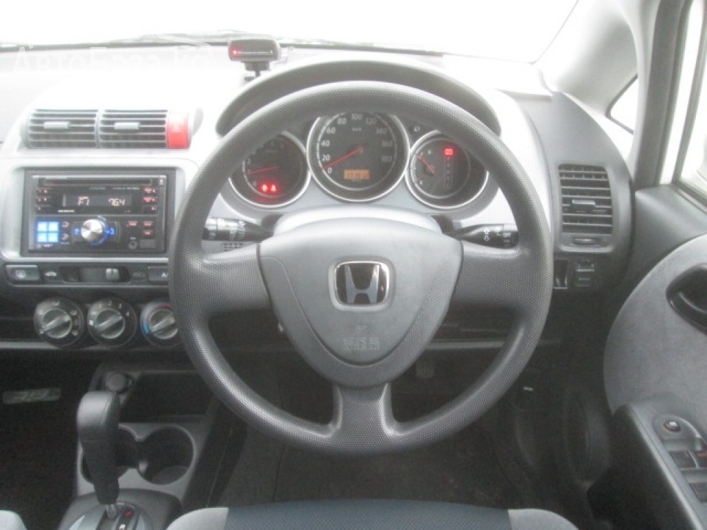 HONDA FIT 2003