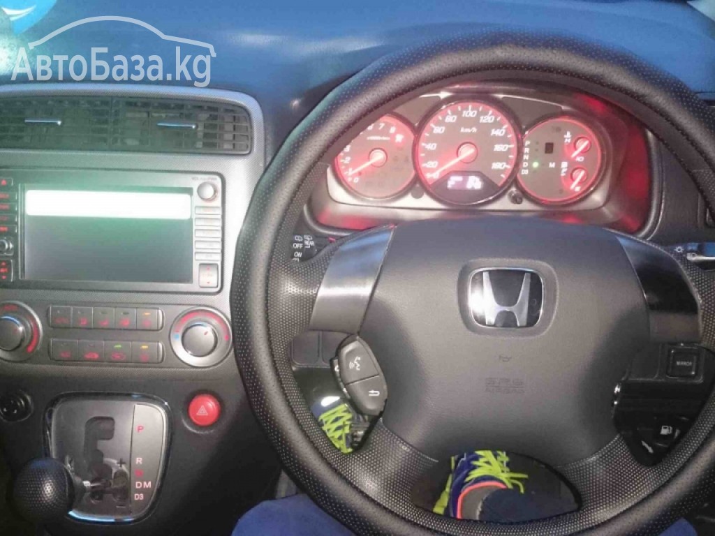 Honda Stream 2004 года за ~284 500 сом