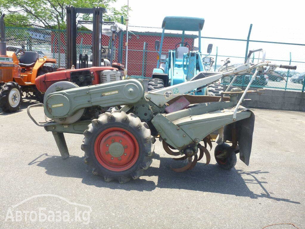 Трактор Kubota 