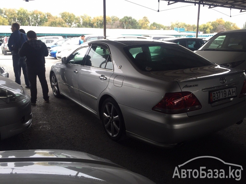 Toyota Crown 2004 года за ~754 600 руб.