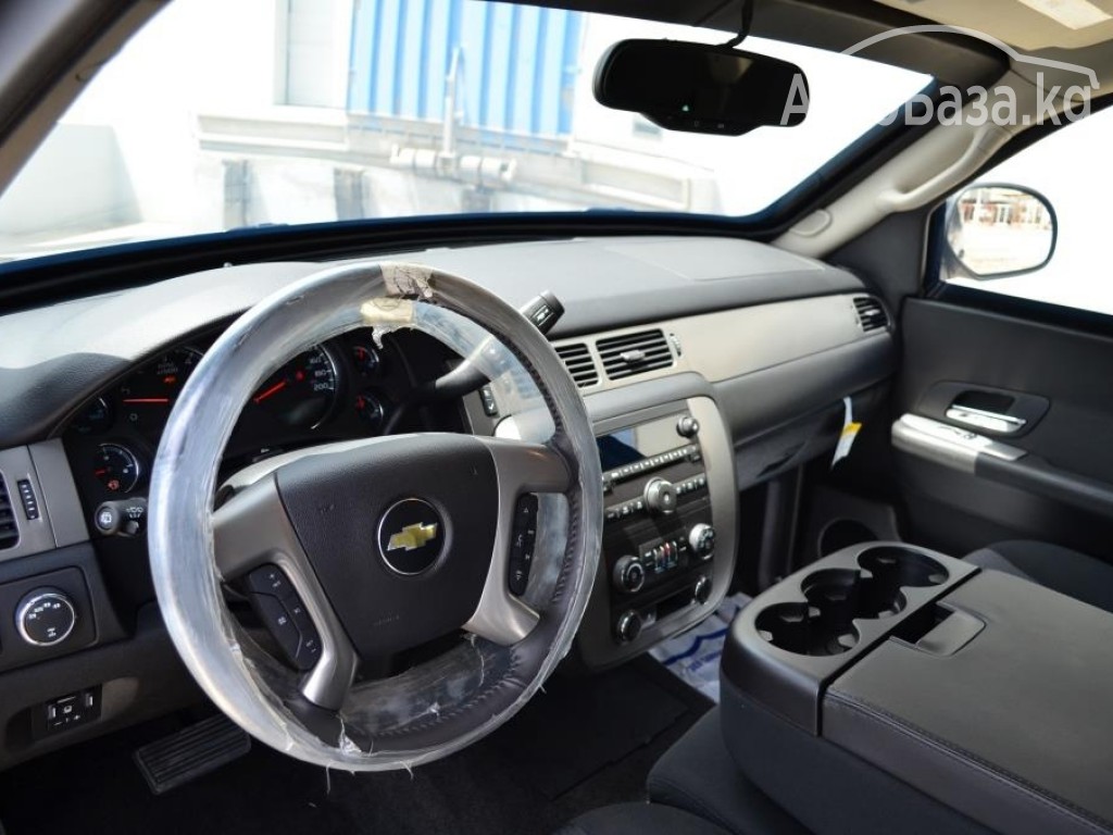 Chevrolet Suburban 2011 года за ~11 239 000 сом