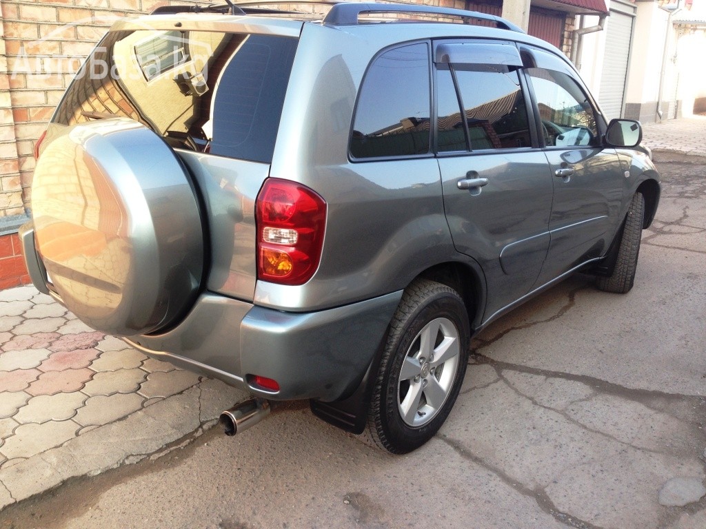 Toyota RAV4 2004 года за ~819 000 сом