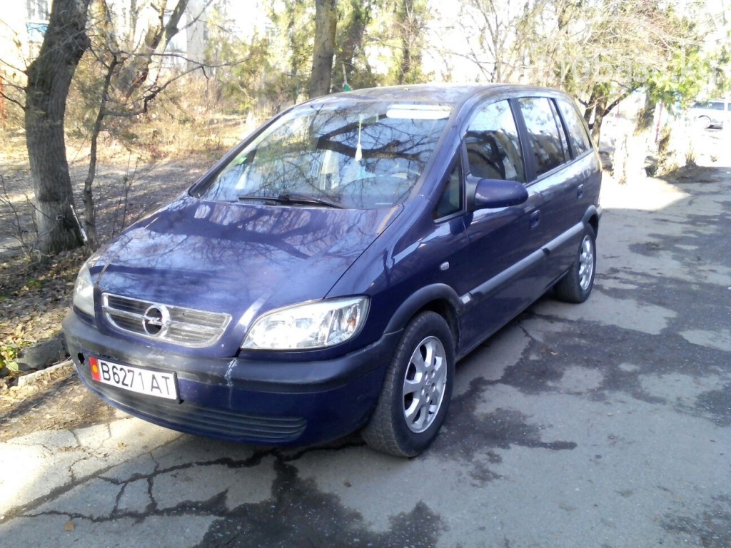 Opel Zafira 2003 года за ~336 400 руб.