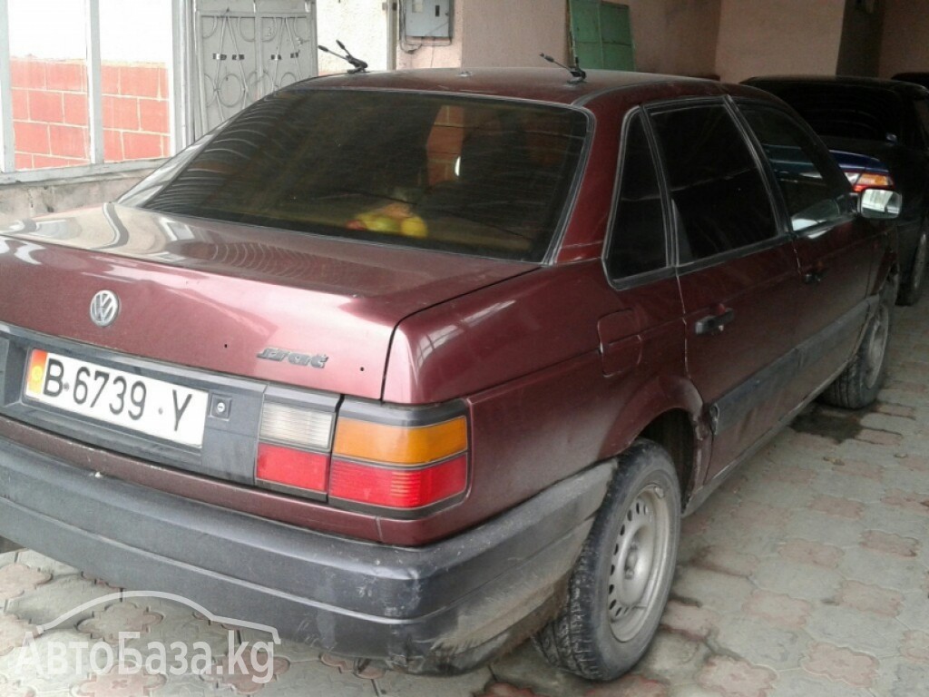 Volkswagen Passat 1991 года за 85 000 сом