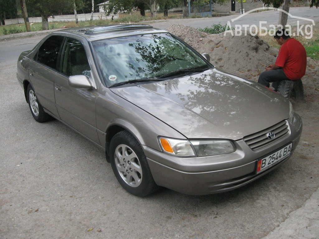 Toyota Camry 1999 года за ~608 700 сом