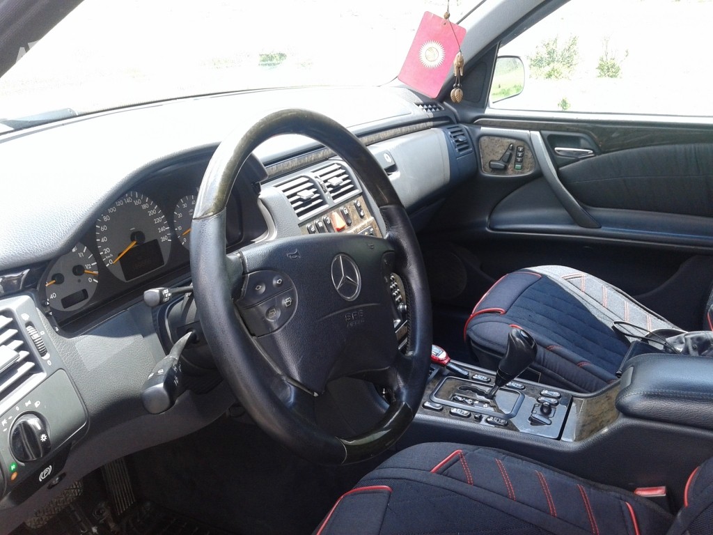 Mercedes-Benz E-Класс 2000 года за 476 000 сом