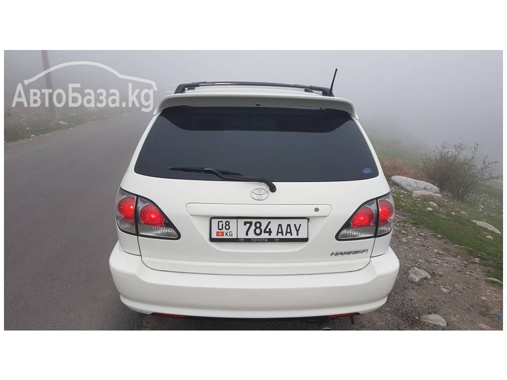 Toyota Harrier 2002 года за 7 500$