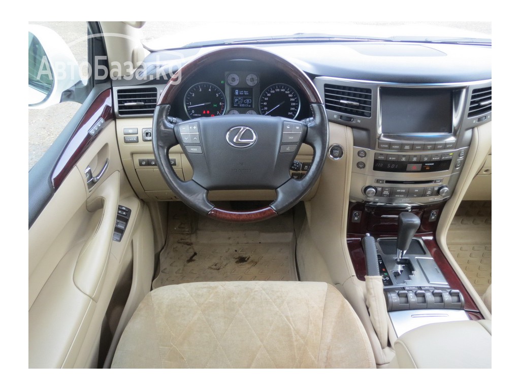 Lexus LX 2011 года за ~3 079 700 сом