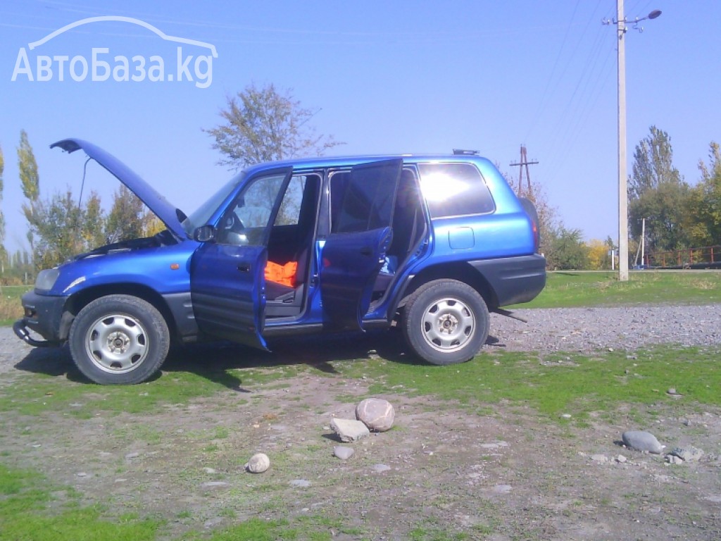 Toyota RAV4 1995 года за ~354 000 сом