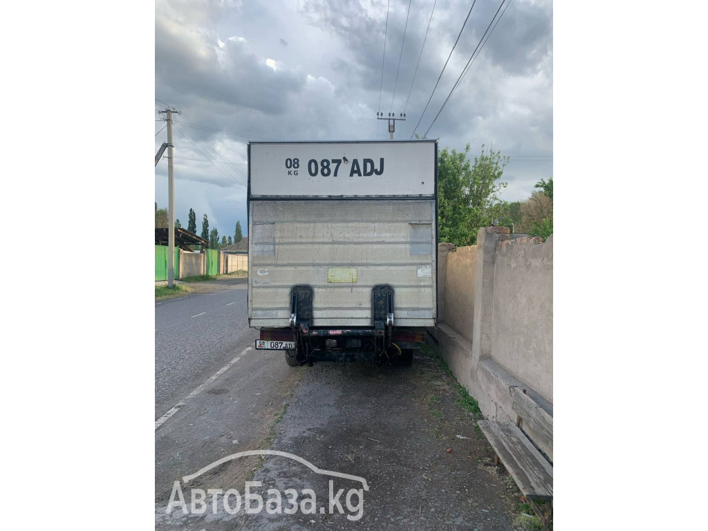 Фургон Mercedes-Benz Sprinter 