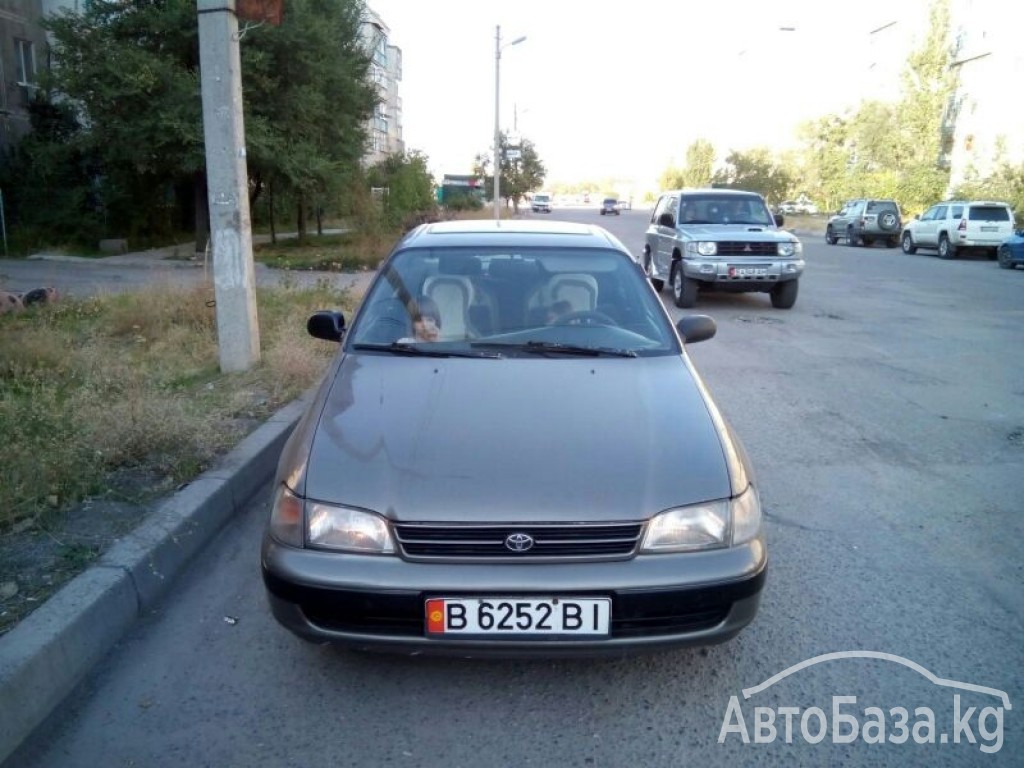 Toyota Carina 1995 года за 2 900$