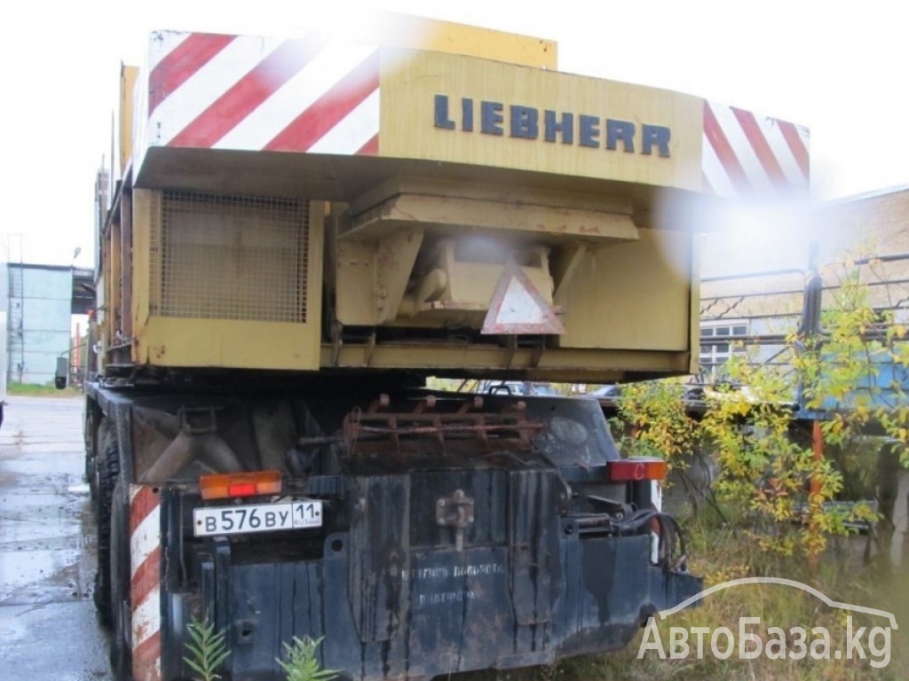 Автокран Liebherr LT1080