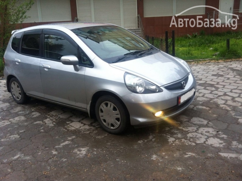 Honda Fit 2005 года за ~285 800 сом