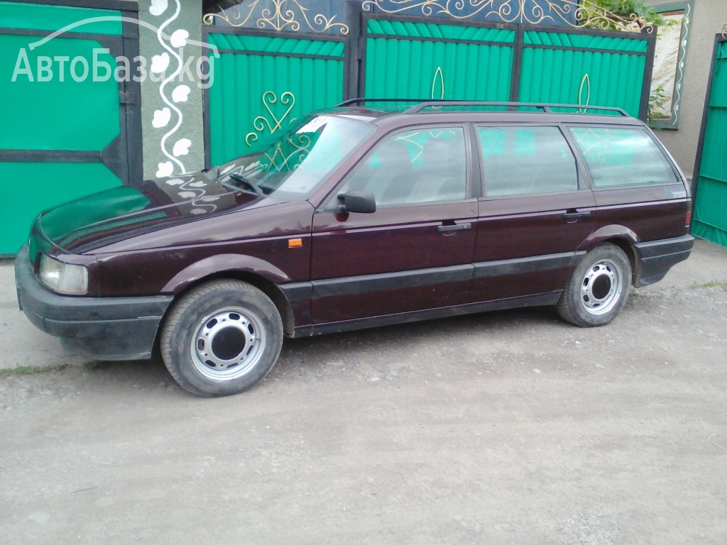 Volkswagen Passat 1993 года за ~12 900 сом