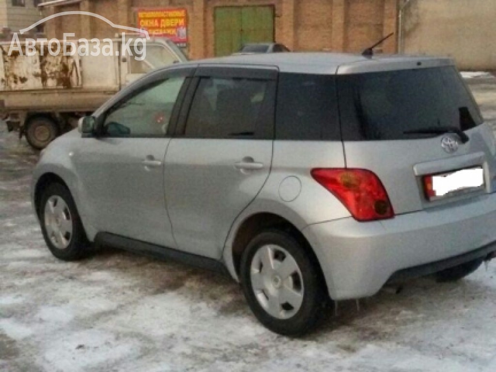 Toyota Ist 2003 года за ~275 900 сом